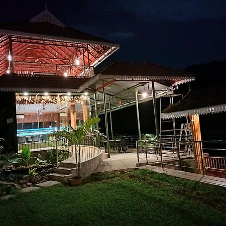 Willow Heights Athirappilly Exterior foto